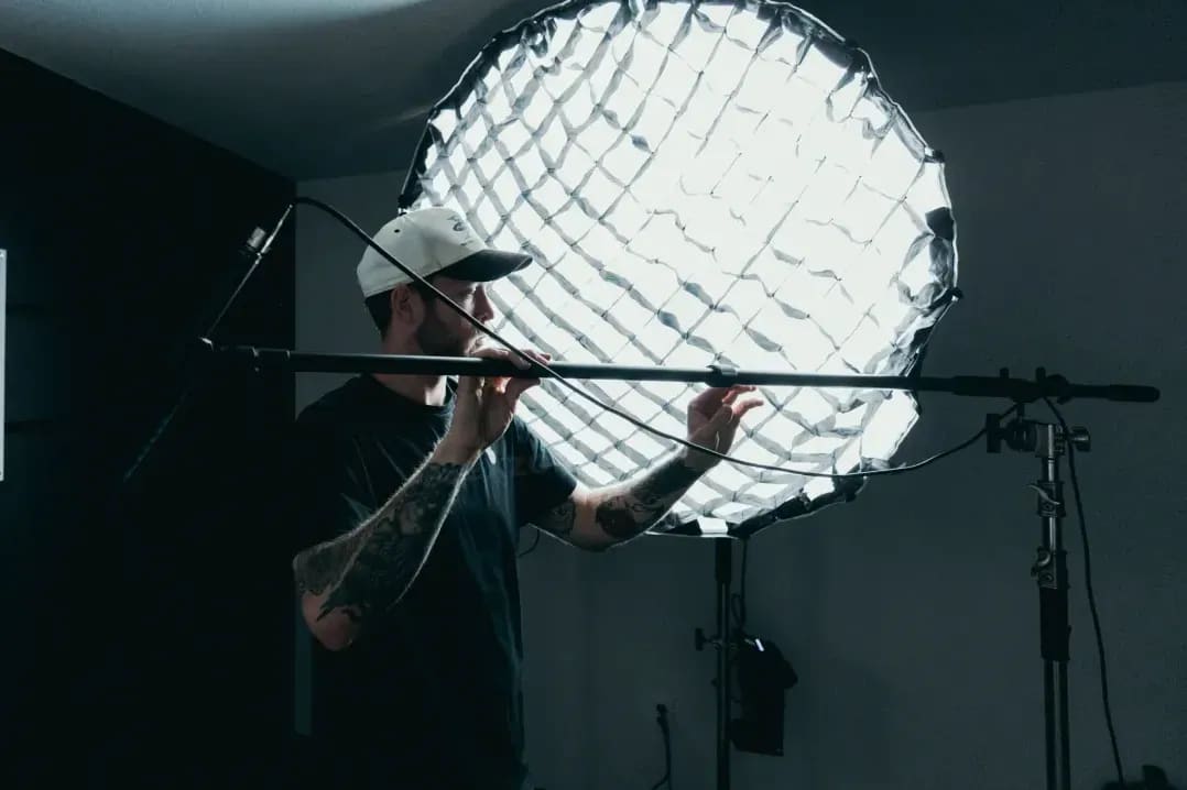 Cómo una edición de video profesional puede mejorar la presencia de tu marca